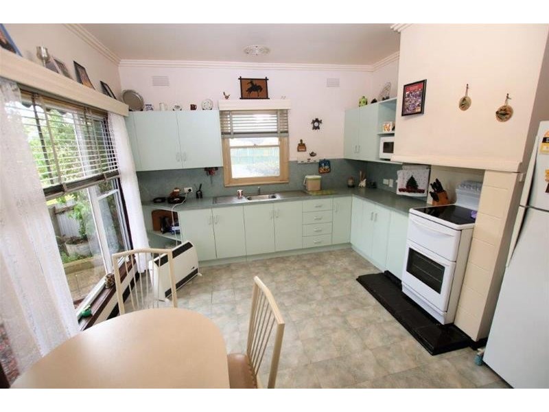 8 Brown Street, Caramut VIC 3274