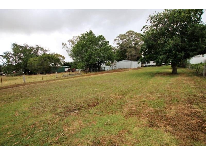 8 Brown Street, Caramut VIC 3274