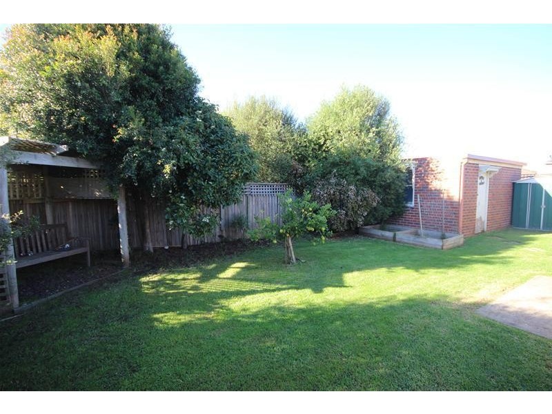 3 Lutana Grove, Warrnambool VIC 3280