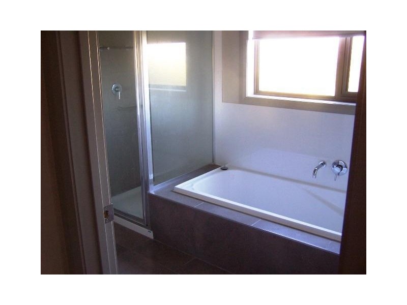 4 Singleton Court, Warrnambool VIC 3280