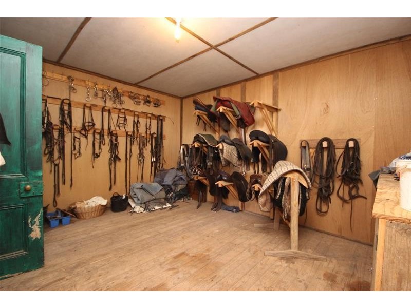 490 Hamilton Highway, Mortlake VIC 3272