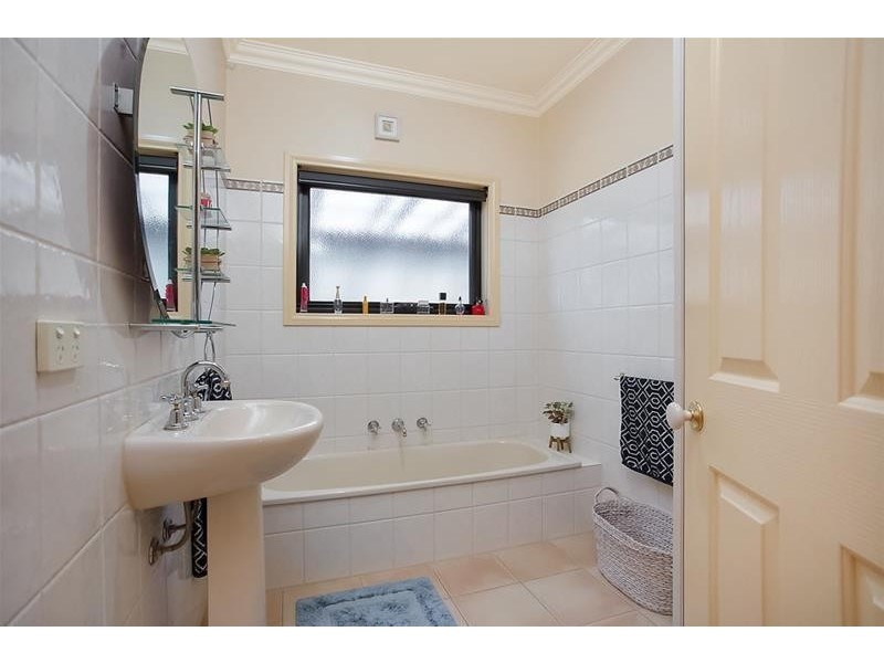 656 Princes Highway, Illowa VIC 3282