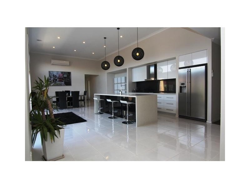 Warrnambool VIC 3280