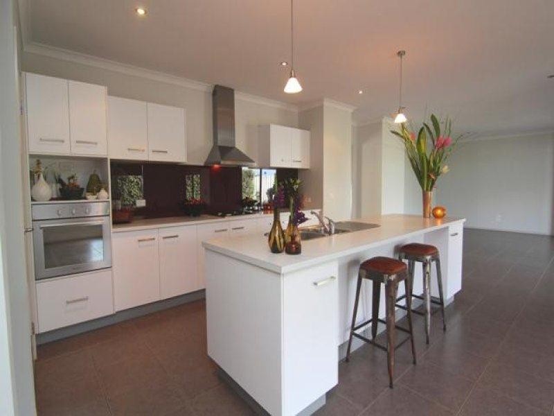 11 Huntingfield Drive, Warrnambool VIC 3280