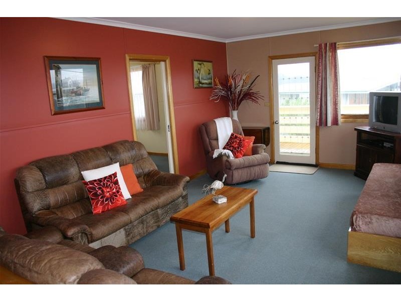 22 Hamilton Street, Peterborough VIC 3270