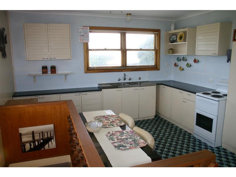 22 Hamilton Street, Peterborough VIC 3270