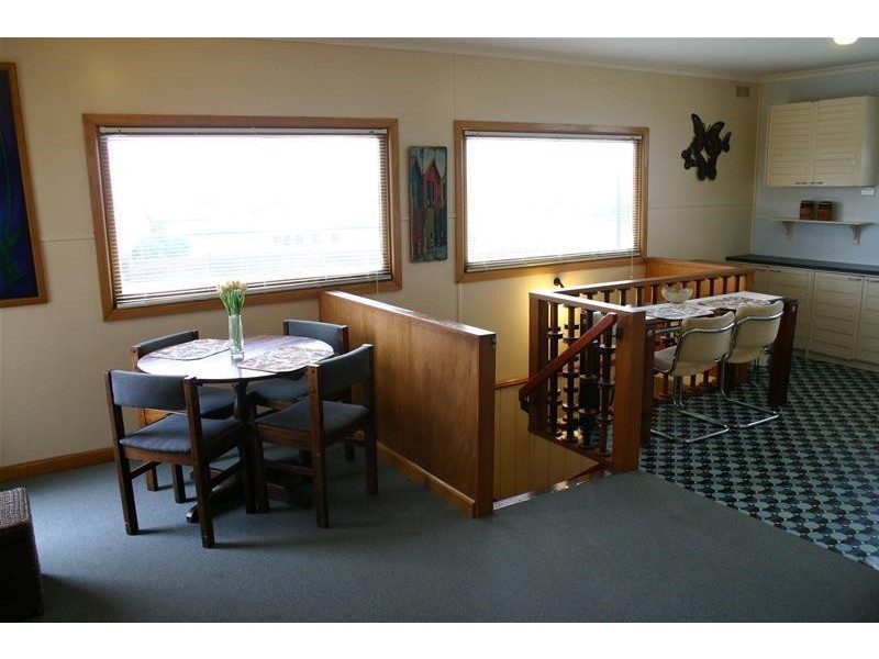 22 Hamilton Street, Peterborough VIC 3270