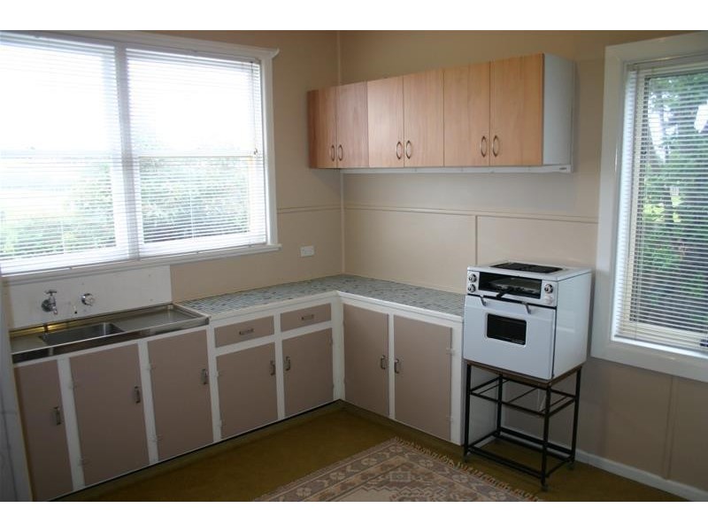 22 Hamilton Street, Peterborough VIC 3270