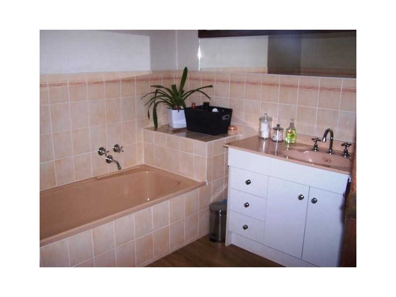 1 Walls Road, Warrnambool VIC 3280