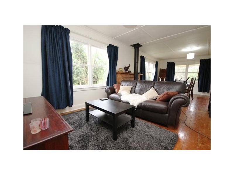 17 Palmer Street, Caramut VIC 3274