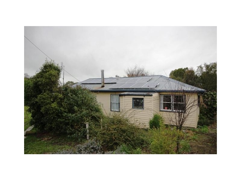 17 Palmer Street, Caramut VIC 3274