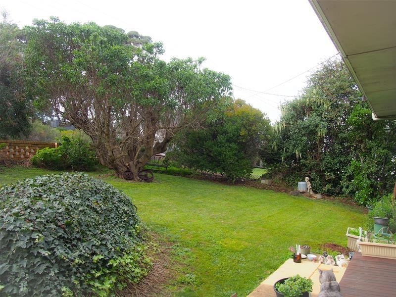 33 Tait Crescent, Warrnambool VIC 3280