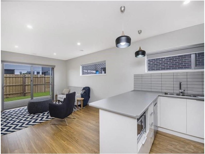 24 Boston Drive, Warrnambool VIC 3280