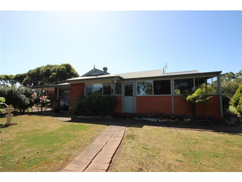 1472 Warrnambool – Caramut Road, Winslow VIC 3281