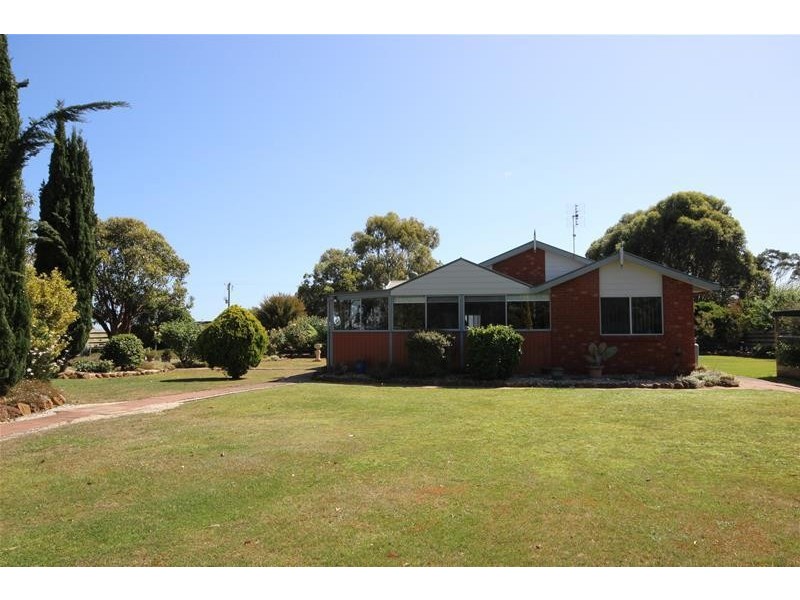1472 Warrnambool – Caramut Road, Winslow VIC 3281