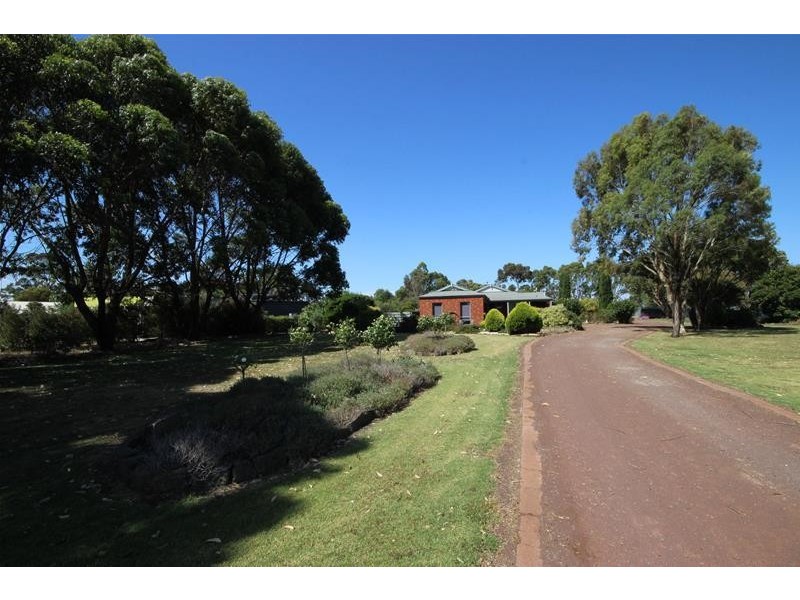 1472 Warrnambool – Caramut Road, Winslow VIC 3281