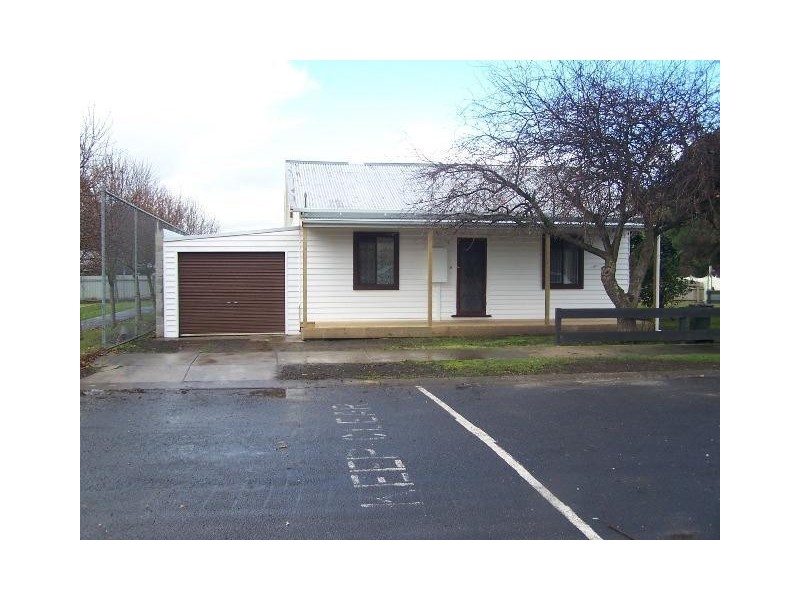 8 Frank Street, Allansford VIC 3277
