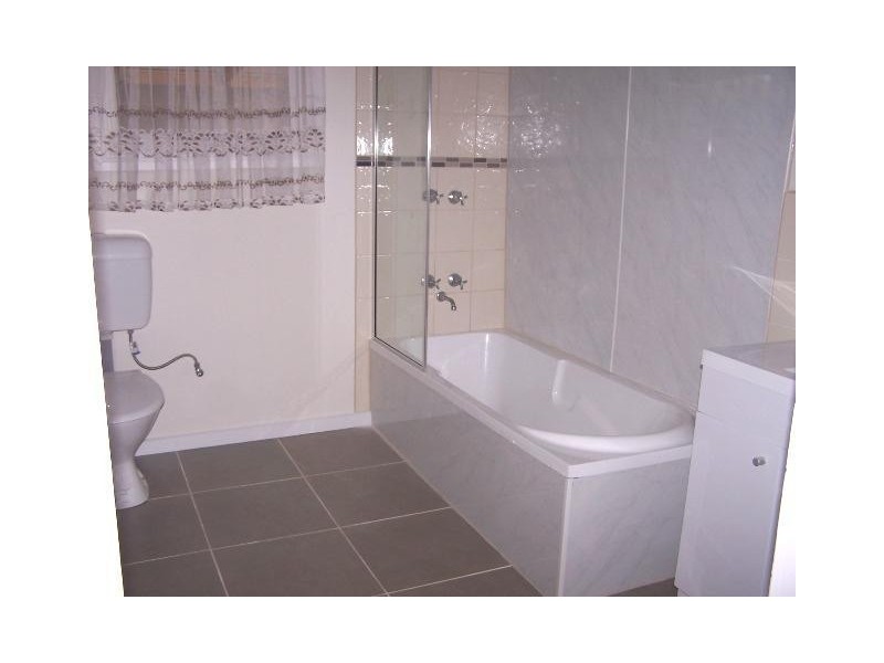 8 Frank Street, Allansford VIC 3277