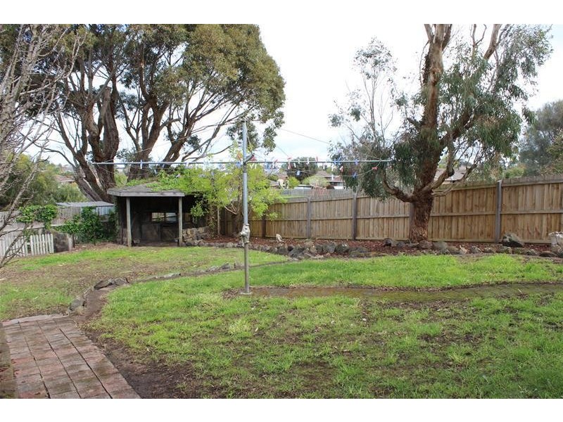 24 Carolyn Crescent, Warrnambool VIC 3280