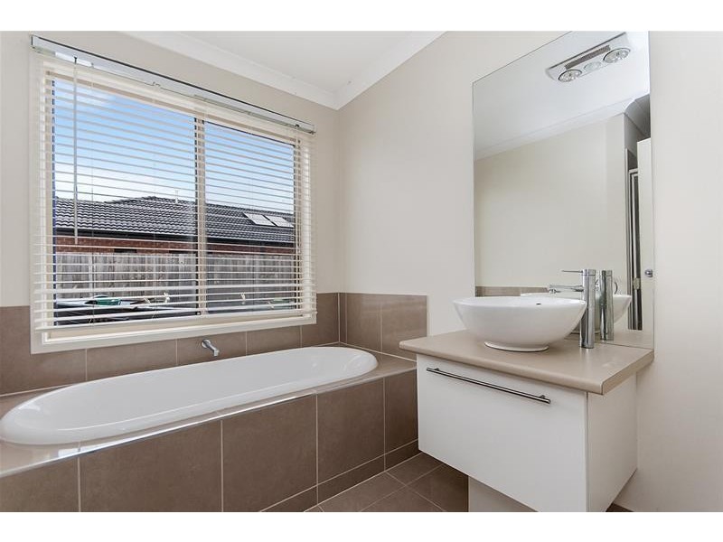 69 Boston Drive, Warrnambool VIC 3280