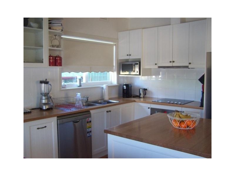 15 Bath Avenue, Warrnambool VIC 3280