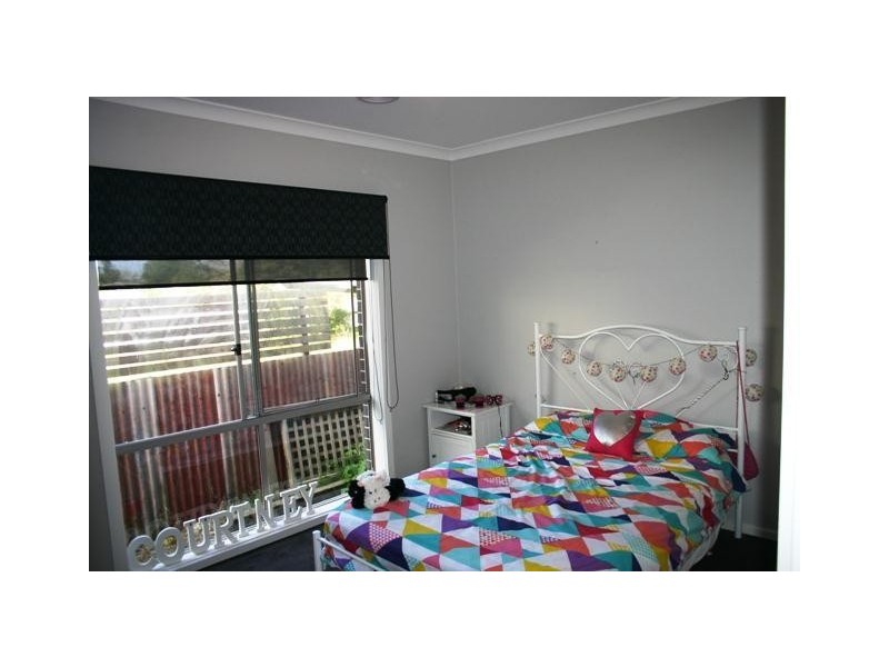 8 The Parade, Terang VIC 3264