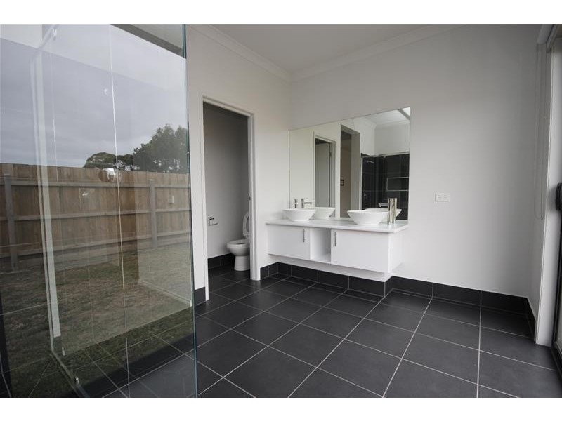 83 Boston Drive, Warrnambool VIC 3280