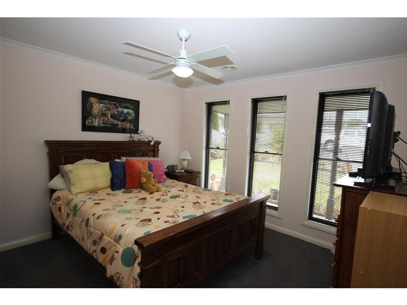 8 Festuca Court, Warrnambool VIC 3280