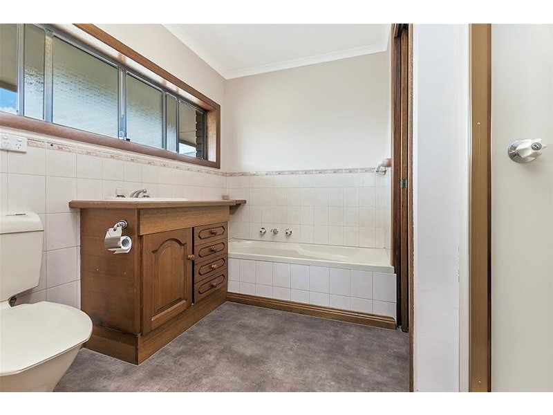 14 Irvings Lane, Koroit VIC 3282