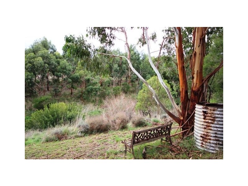 200 Bridge Road, Woodford VIC 3281