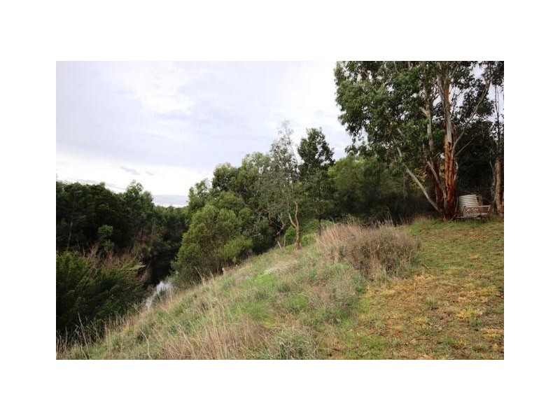 200 Bridge Road, Woodford VIC 3281