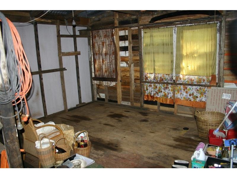 33 Kenna’s  Lane, Glenormiston South VIC 3265