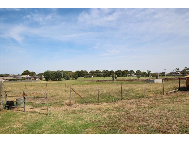 15 Dales Road, Warrnambool VIC 3280