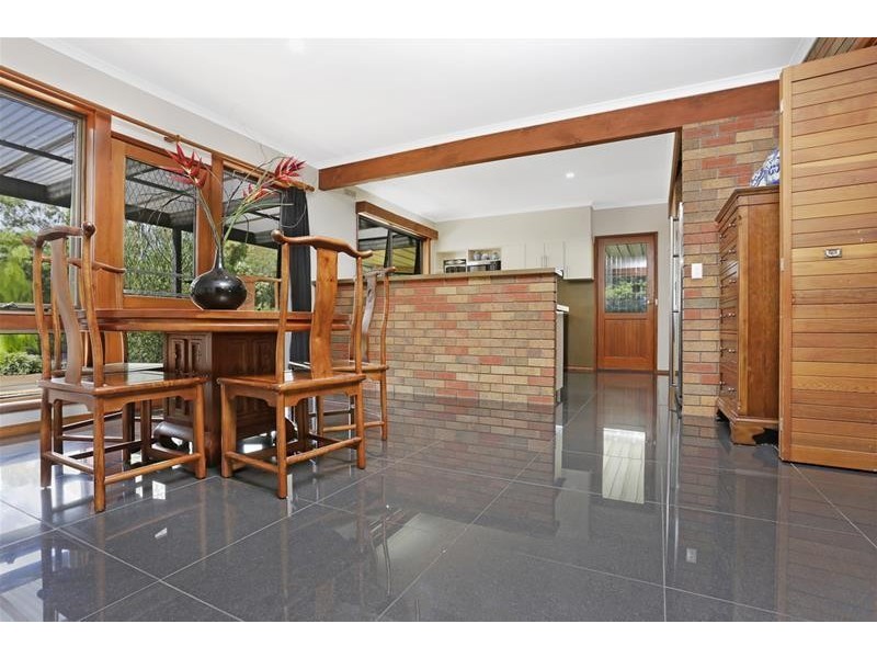 24 Mount Road, Mortlake VIC 3272