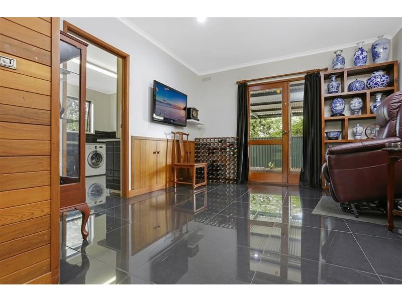 24 Mount Road, Mortlake VIC 3272