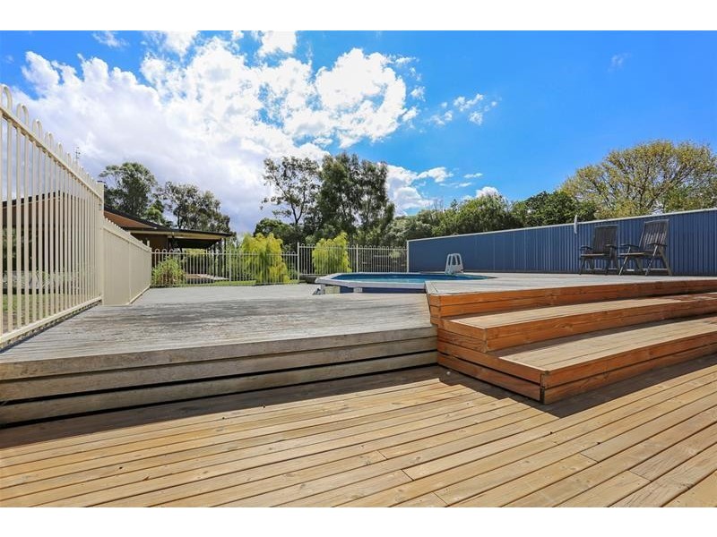 24 Mount Road, Mortlake VIC 3272