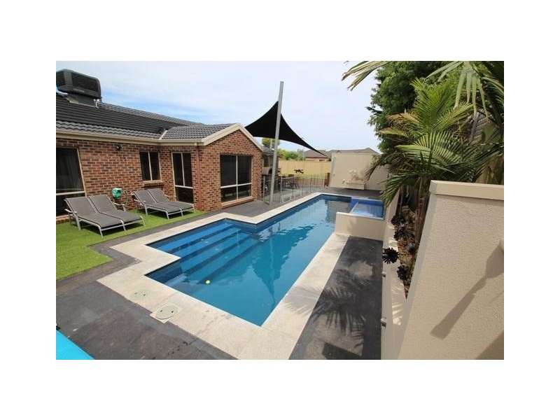 5 Nairn Close, Warrnambool VIC 3280