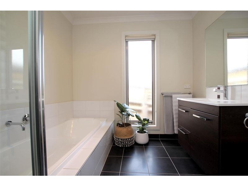 5 McPherson Crescent, Warrnambool VIC 3280