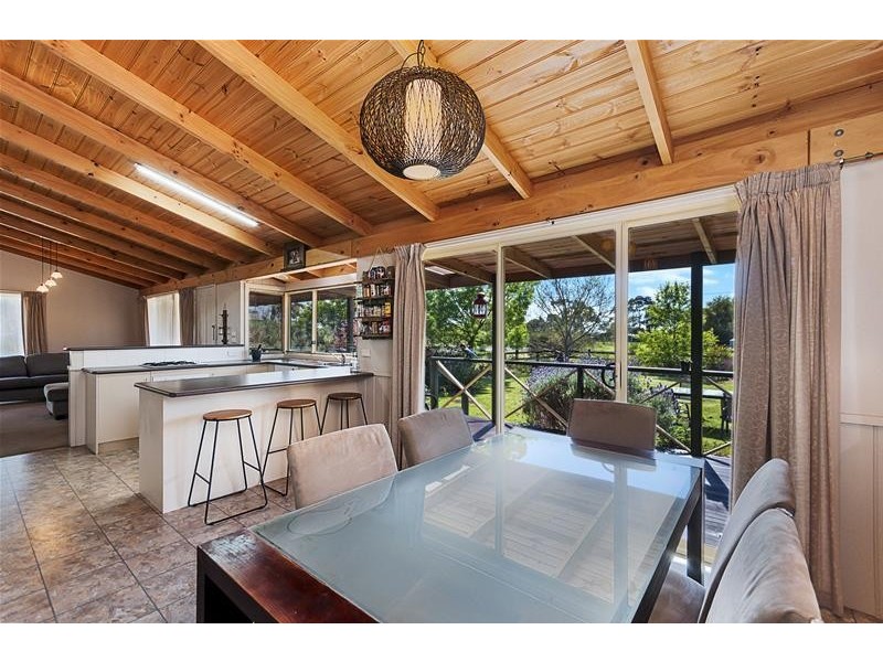 8 Duffy Street, Winslow VIC 3281