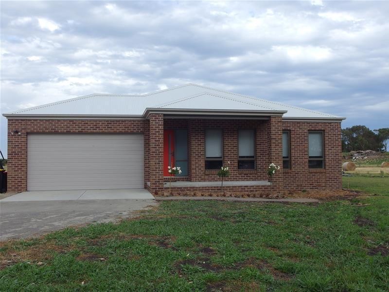 74 Toolong Road, Port Fairy VIC 3284