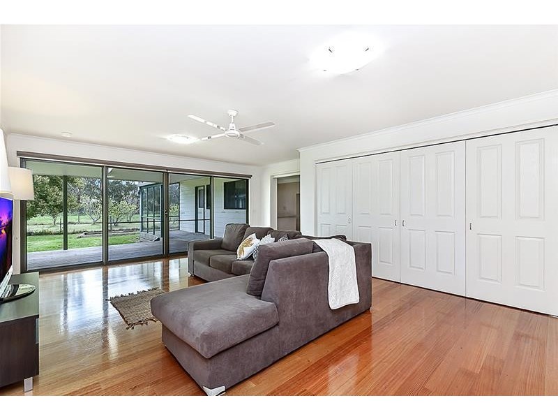 1613 Warrnambool-Caramut Road, Winslow VIC 3281