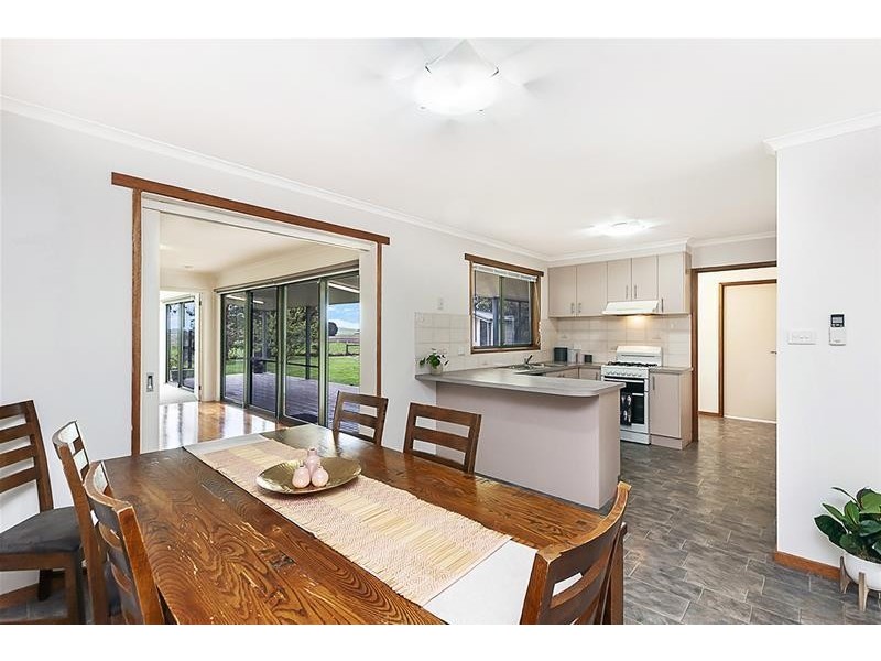 1613 Warrnambool-Caramut Road, Winslow VIC 3281