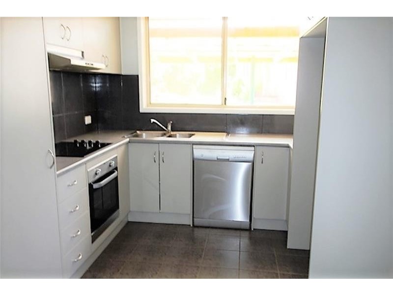 4 Lawson Court, Warrnambool VIC 3280