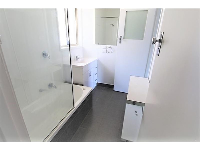 4 Lawson Court, Warrnambool VIC 3280