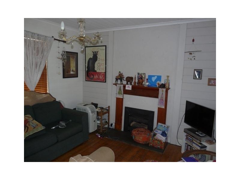 87 High Street, Koroit VIC 3282