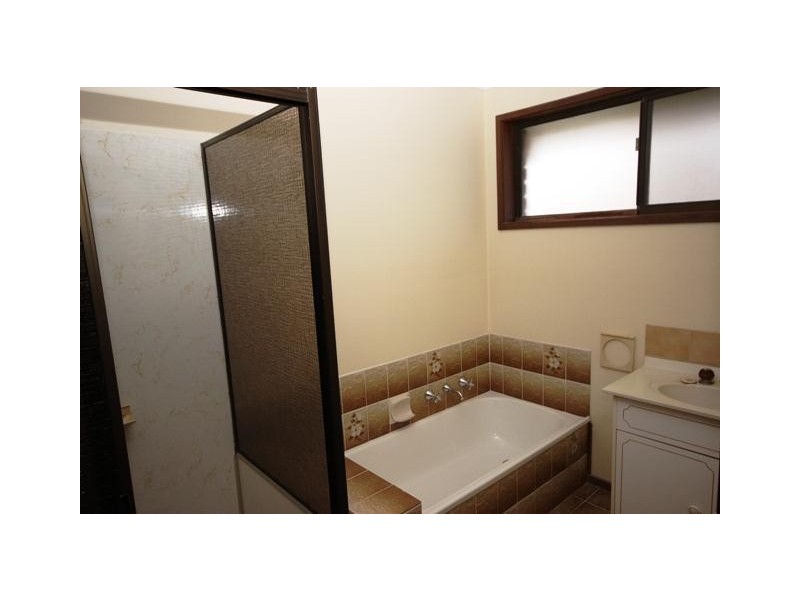 2/4 Beechnut Place, Warrnambool VIC 3280