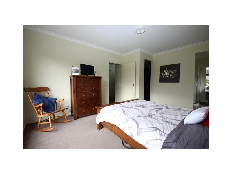 38 Huntingfield Drive, Warrnambool VIC 3280