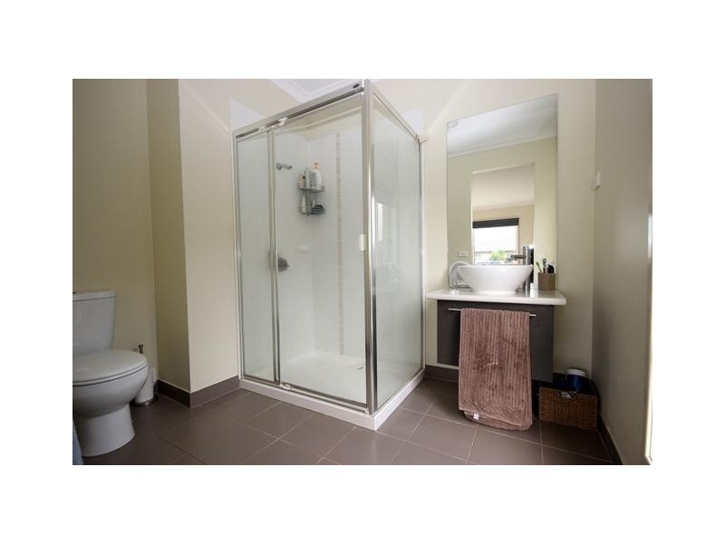 38 Huntingfield Drive, Warrnambool VIC 3280