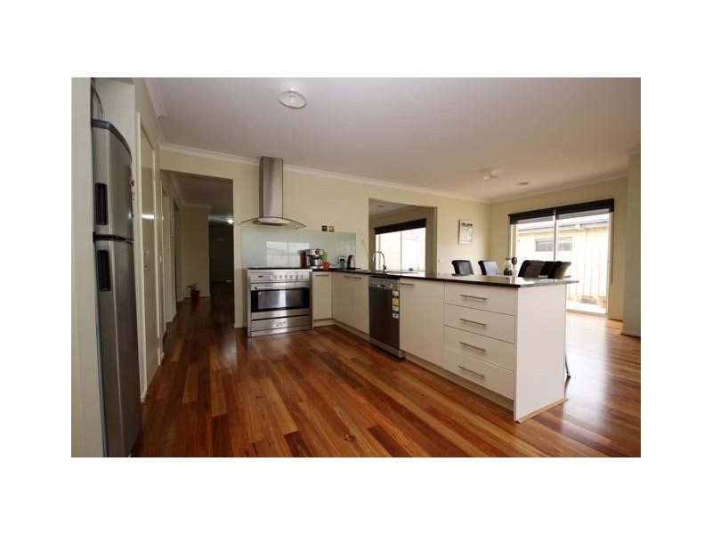 38 Huntingfield Drive, Warrnambool VIC 3280