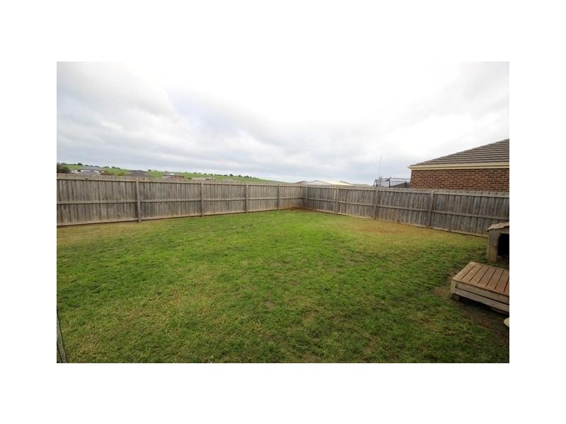 38 Huntingfield Drive, Warrnambool VIC 3280